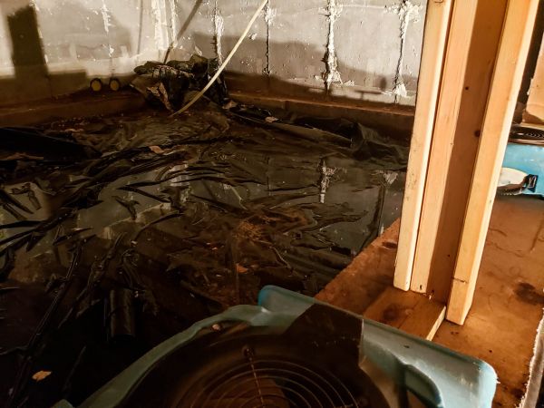 Crawlspace Water Cleanup in Victorville